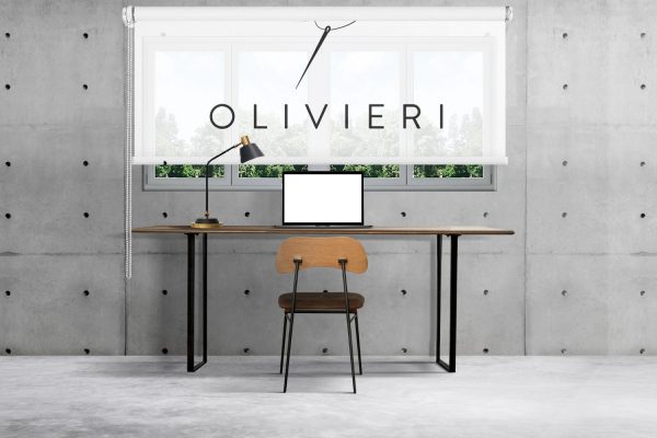 tenda a rullo personalizzata con logo